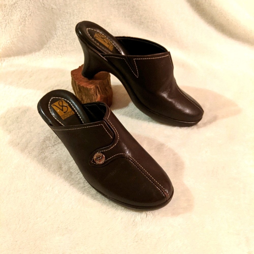 Victoria Spenser leather mules size 7